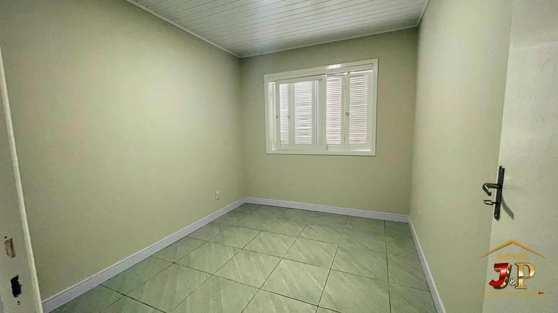 Casa com 2 dormitórios de frente a avenida: 7ª foto da galeria de imagens do imóvel