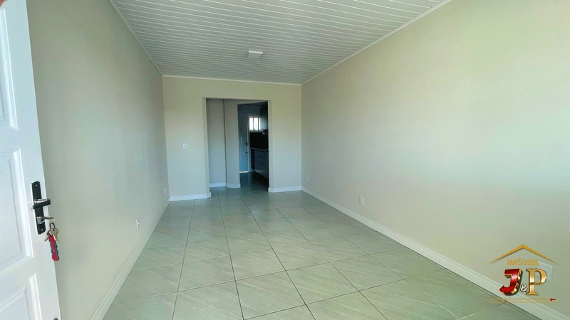 Casa com 2 dormitórios de frente a avenida: 19ª foto da galeria de imagens do imóvel