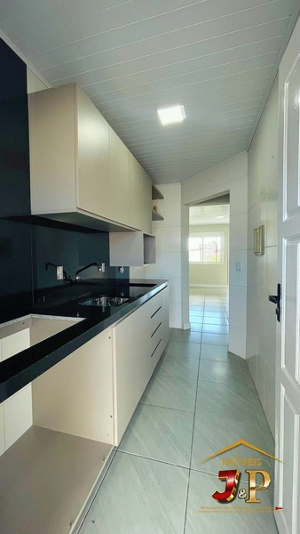 Casa com 2 dormitórios de frente a avenida: 20ª foto da galeria de imagens do imóvel