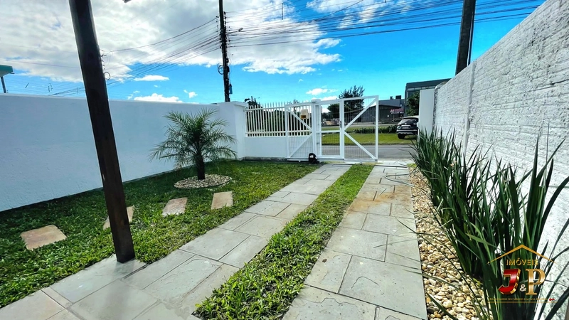 Casa com 2 dormitórios de frente a avenida: 5ª foto da galeria de imagens do imóvel