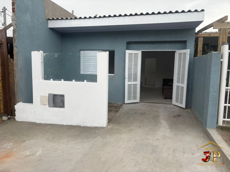 Casa com 2 dormitórios no Centro: 1ª foto da galeria de imagens do imóvel