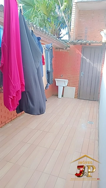 Casa a 100m da praia com 4 dormitórios: 6ª foto da galeria de imagens do imóvel