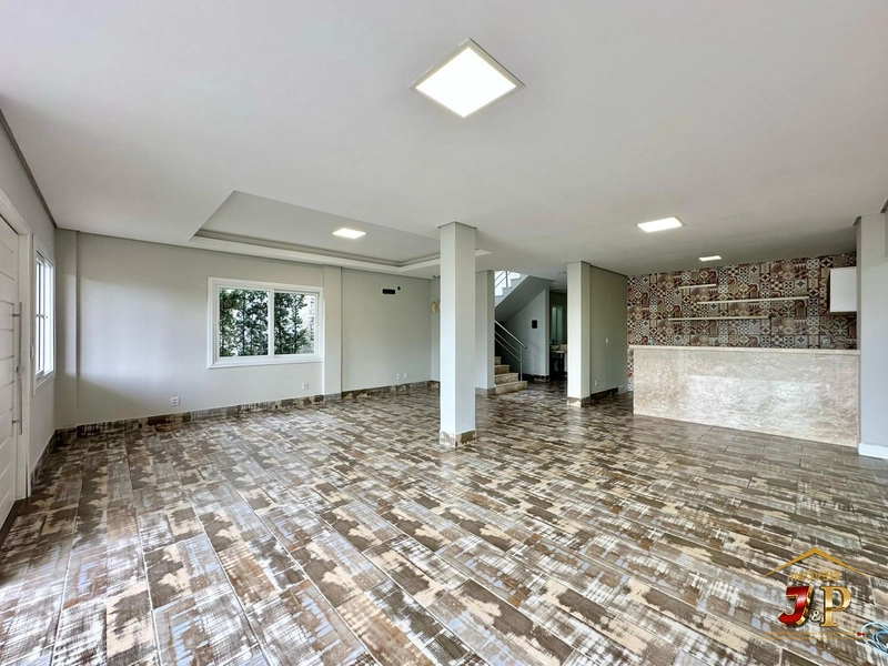 Casa de padrão exemplar no condomínio Condado: 5ª foto da galeria de imagens do imóvel