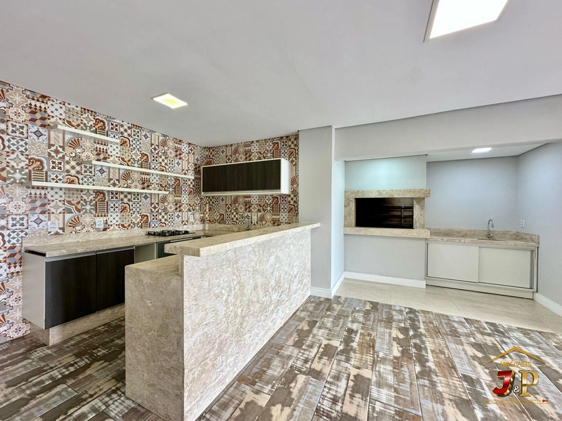 Casa de padrão exemplar no condomínio Condado: 7ª foto da galeria de imagens do imóvel
