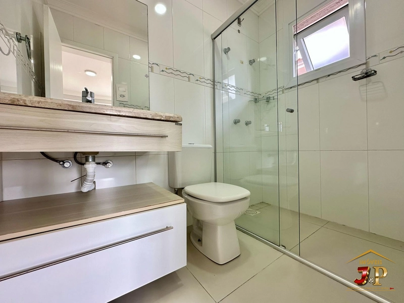 Casa de padrão exemplar no condomínio Condado: 20ª foto da galeria de imagens do imóvel