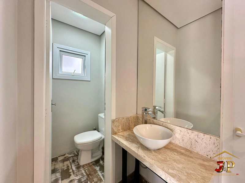Casa de padrão exemplar no condomínio Condado: 10ª foto da galeria de imagens do imóvel