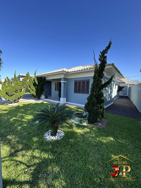 Casa com 3 dormitórios + anexo nos fundos com sala de festas: 1ª foto da galeria de imagens do imóvel