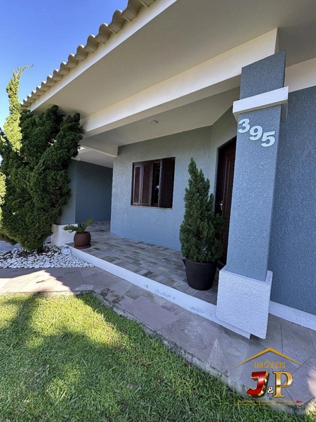 Casa com 3 dormitórios + anexo nos fundos com sala de festas: 4ª foto da galeria de imagens do imóvel