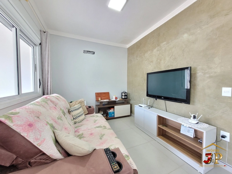 Casa com 2 dormitórios a alguns passos do mar: 8ª foto da galeria de imagens do imóvel