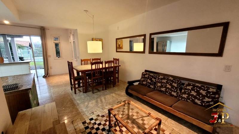 Casa a alguns passos do mar, 3 dormitórios e piscina por preço único!!: 12ª foto da galeria de imagens do imóvel
