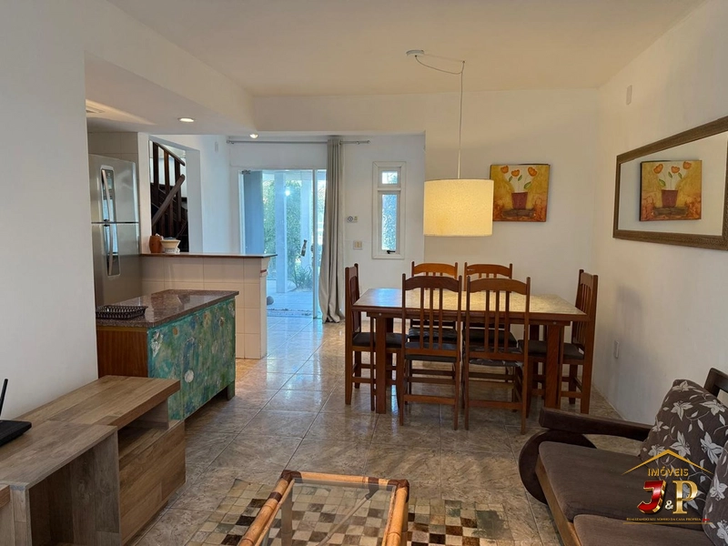 Casa a alguns passos do mar, 3 dormitórios e piscina por preço único!!: 24ª foto da galeria de imagens do imóvel