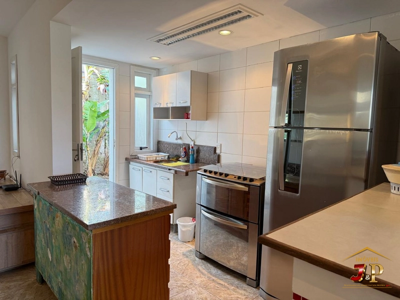 Casa a alguns passos do mar, 3 dormitórios e piscina por preço único!!: 26ª foto da galeria de imagens do imóvel