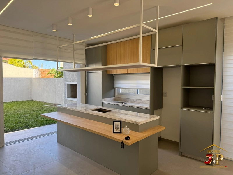 Casa dos sonhos a 100m do mar com 4 Suítes: 15ª foto da galeria de imagens do imóvel