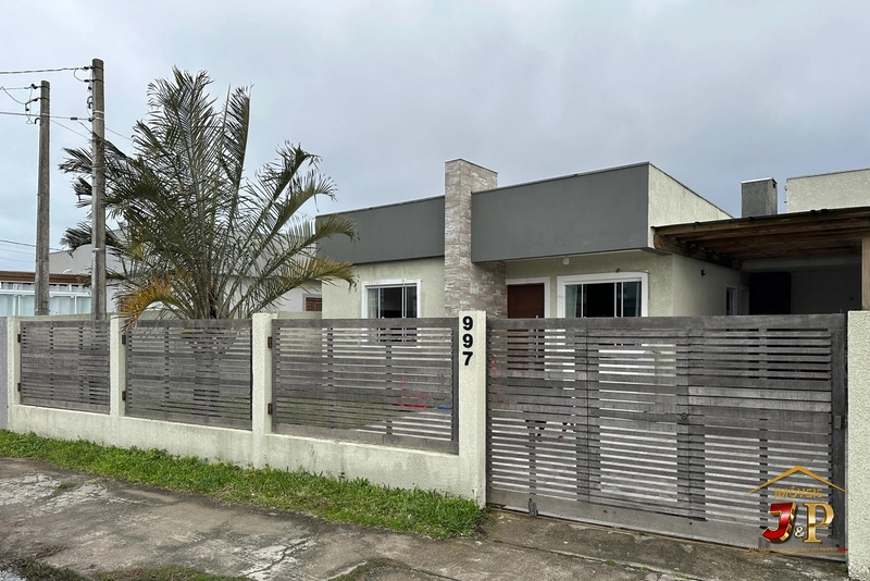Casa aconchegante com 2 dormitórios: 1ª foto da galeria de imagens do imóvel