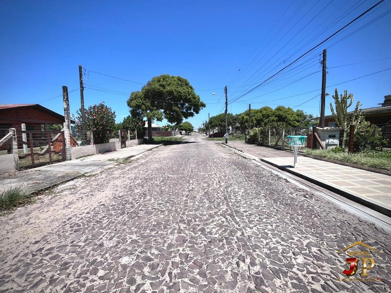 Casa com 3 dormitórios na Zona Norte: 2ª foto da galeria de imagens do imóvel