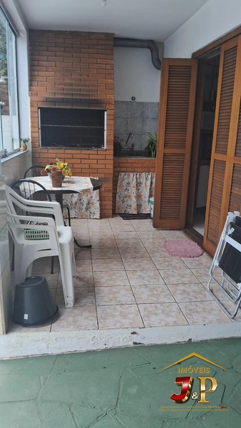 Sobrado de 3 andares, com 4 dormitórios e piscina: 19ª foto da galeria de imagens do imóvel