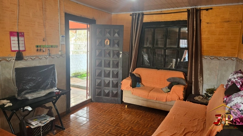 Casa bem localizada, com 2 dormitórios e terreno inteiro: 13ª foto da galeria de imagens do imóvel