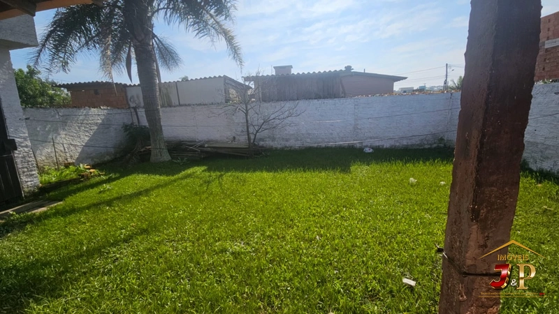 Casa bem localizada, com 2 dormitórios e terreno inteiro: 12ª foto da galeria de imagens do imóvel