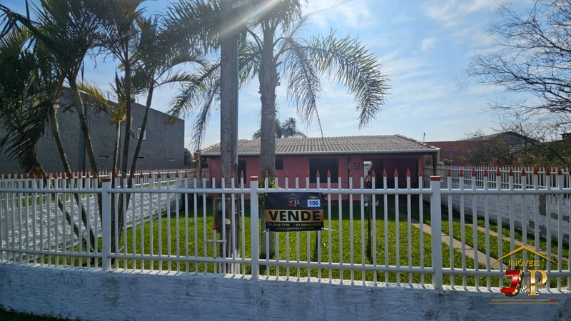Casa bem localizada, com 2 dormitórios e terreno inteiro: 4ª foto da galeria de imagens do imóvel