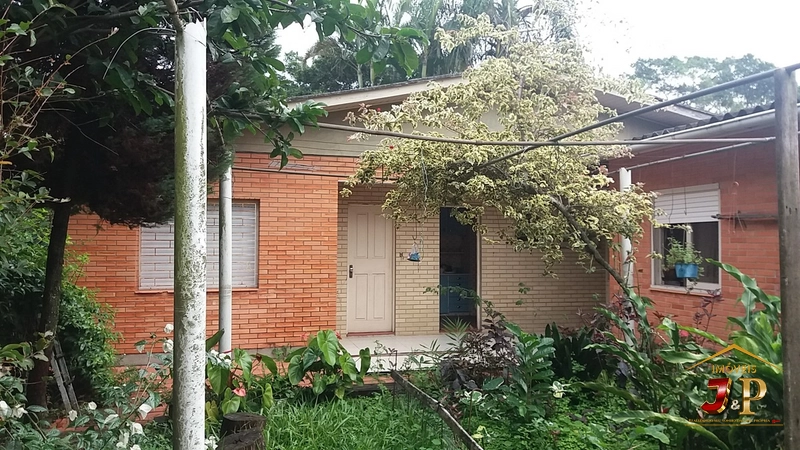 Casa com 660m²de terreno com 3 dormitórios: 1ª foto da galeria de imagens do imóvel