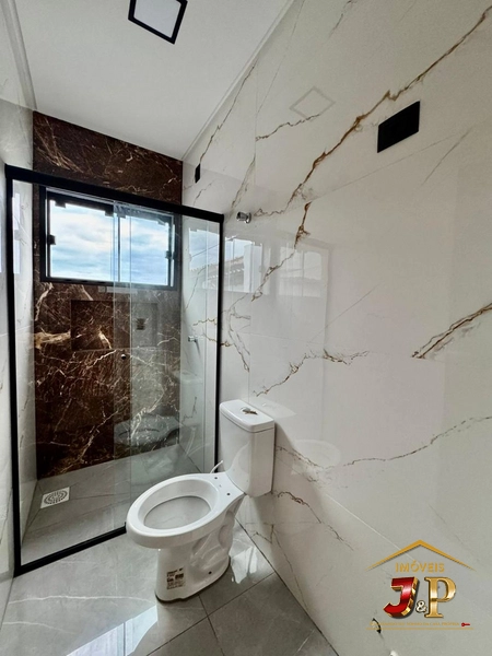 Casa bem localizada com 2 dormitórios: 19ª foto da galeria de imagens do imóvel