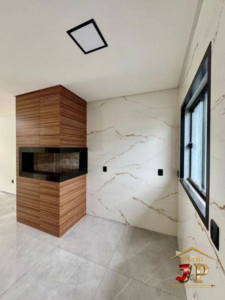 Casa bem localizada com 2 dormitórios: 12ª foto da galeria de imagens do imóvel