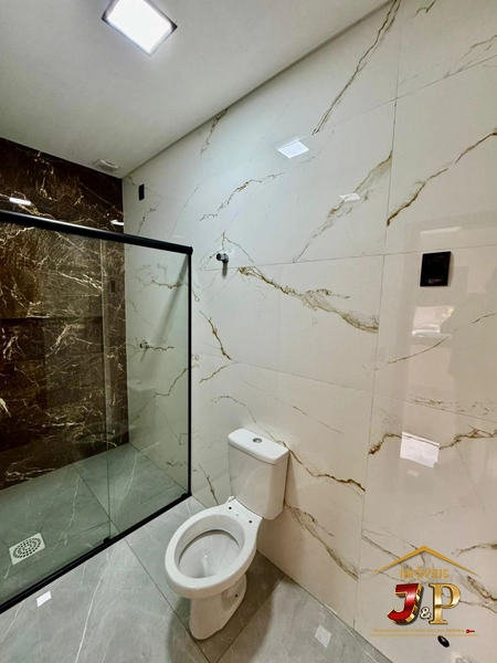 Casa bem localizada com 2 dormitórios: 28ª foto da galeria de imagens do imóvel
