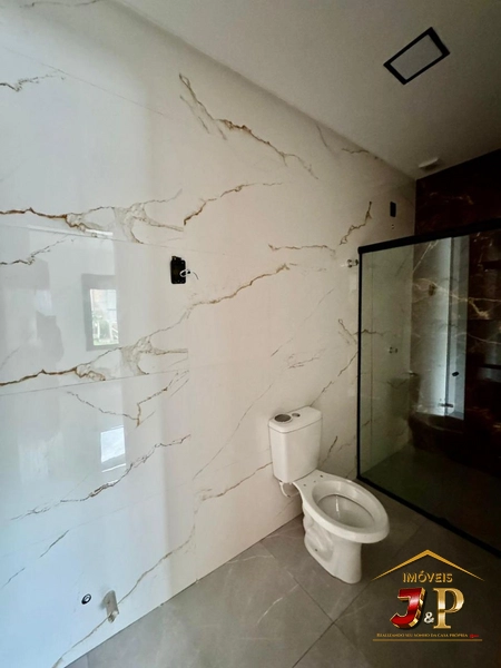 Casa bem localizada com 2 dormitórios: 11ª foto da galeria de imagens do imóvel