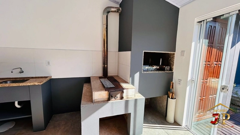 Casa belíssima com 3 quartos e piscina: 22ª foto da galeria de imagens do imóvel