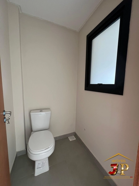 Sobrado bem localizado com 2 suítes: 3ª foto da galeria de imagens do imóvel