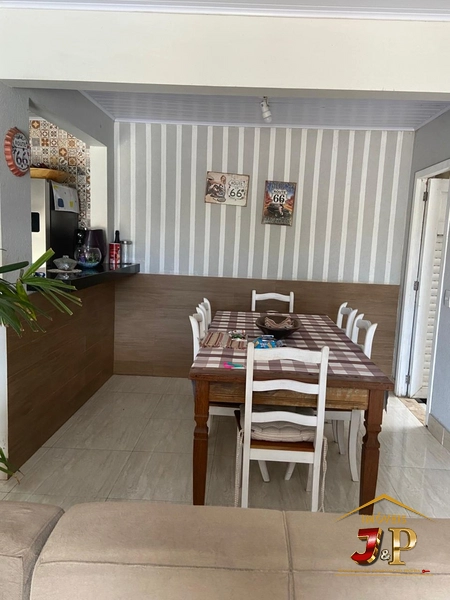 Casa com 2 dormitórios, quiosque e piscina: 20ª foto da galeria de imagens do imóvel