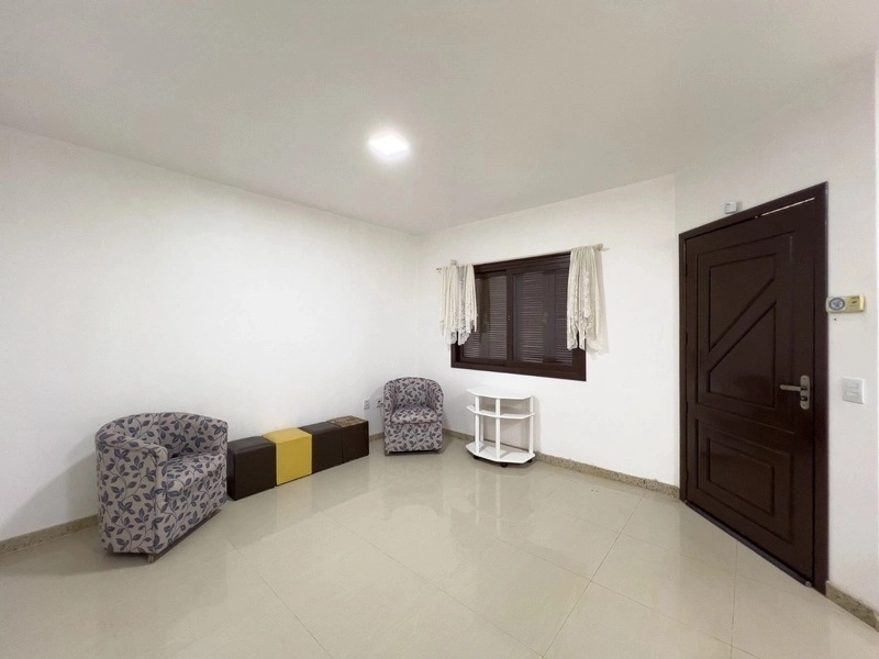 Casa com 3 dormitórios próxima a praia: 5ª foto da galeria de imagens do imóvel