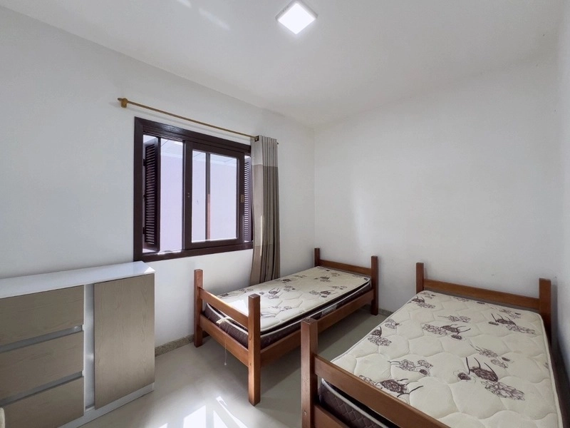 Casa com 3 dormitórios próxima a praia: 14ª foto da galeria de imagens do imóvel