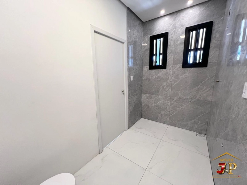 Casa no bairro araçá apenas 450 metros do mar: 10ª foto da galeria de imagens do imóvel