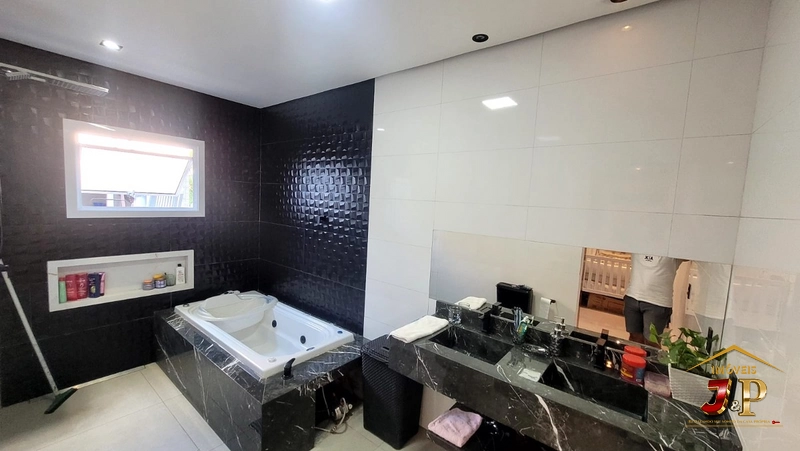 Casa à Venda em Capão Novo - Village: 17ª foto da galeria de imagens do imóvel