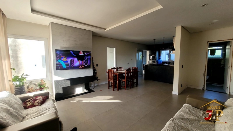 Casa à Venda em Capão Novo - Village: 1ª foto da galeria de imagens do imóvel