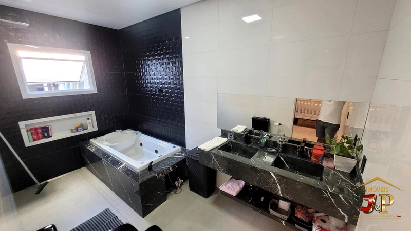 Casa à Venda em Capão Novo - Village: 18ª foto da galeria de imagens do imóvel