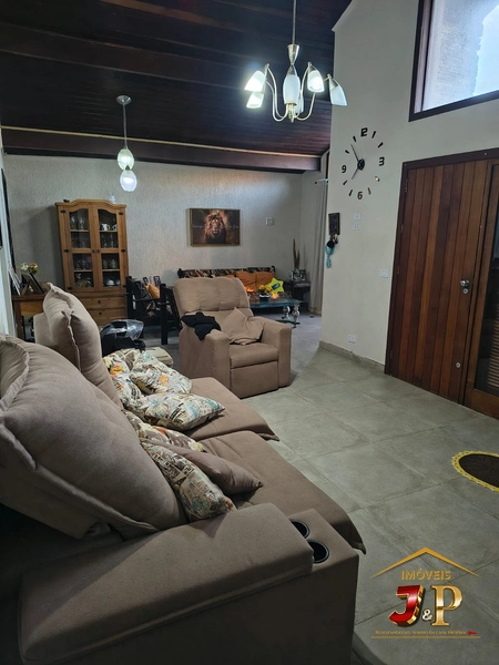 Casa apenas 100 metros do mar e 5 dormitórios!: 17ª foto da galeria de imagens do imóvel