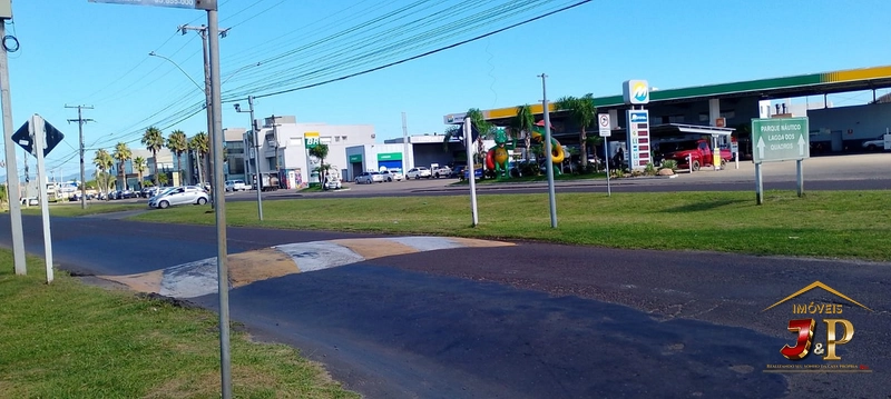 Ponto comercial ao lado da avenida central: 2ª foto da galeria de imagens do imóvel