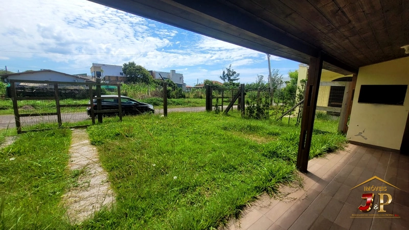 Casa pra locação 3 quadras do mar e no bairro araçá!: 2ª foto da galeria de imagens do imóvel