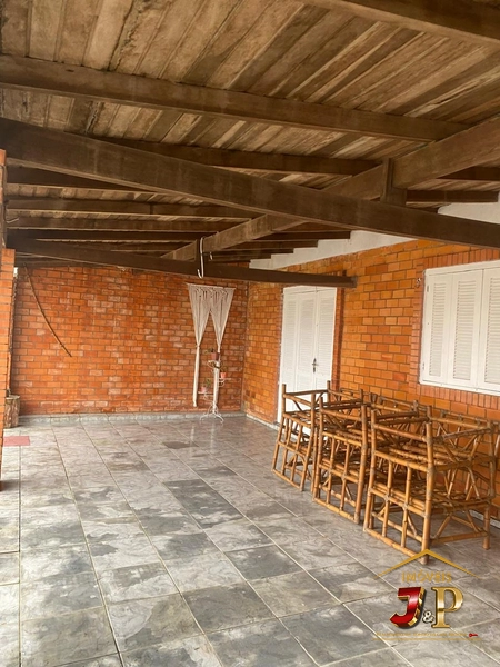 CASA À VENDA - Bairro Arco Íris, Capão da Canoa: 2ª foto da galeria de imagens do imóvel