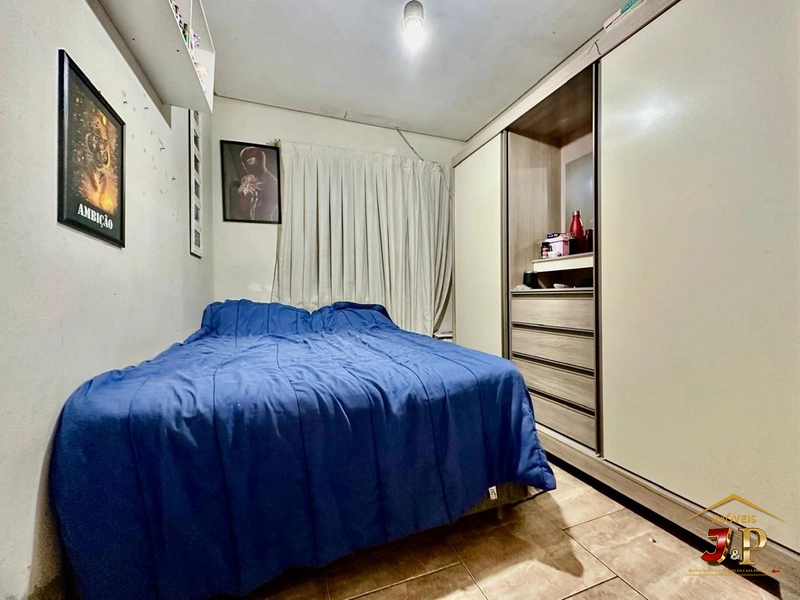 Casa com estrutura para um caminhão: 17ª foto da galeria de imagens do imóvel