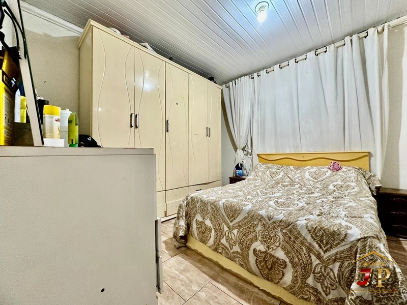 Casa com estrutura para um caminhão: 14ª foto da galeria de imagens do imóvel