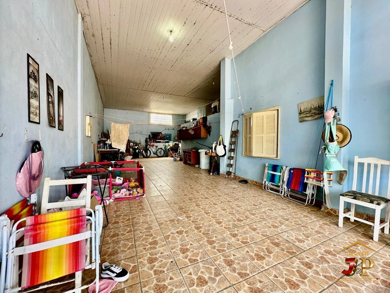 Casa com estrutura para um caminhão: 20ª foto da galeria de imagens do imóvel