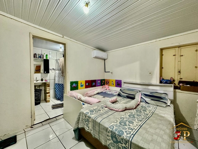 Casa com estrutura para um caminhão: 18ª foto da galeria de imagens do imóvel