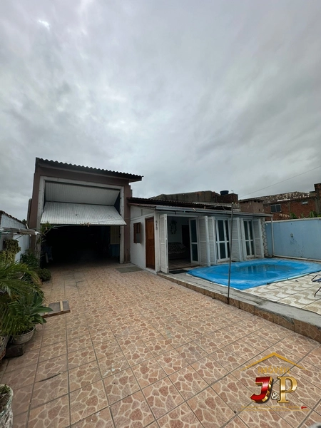 Casa com estrutura para um caminhão: 27ª foto da galeria de imagens do imóvel