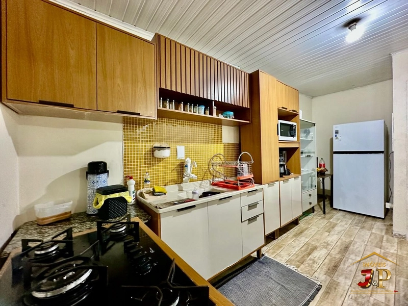 Casa com estrutura para um caminhão: 21ª foto da galeria de imagens do imóvel