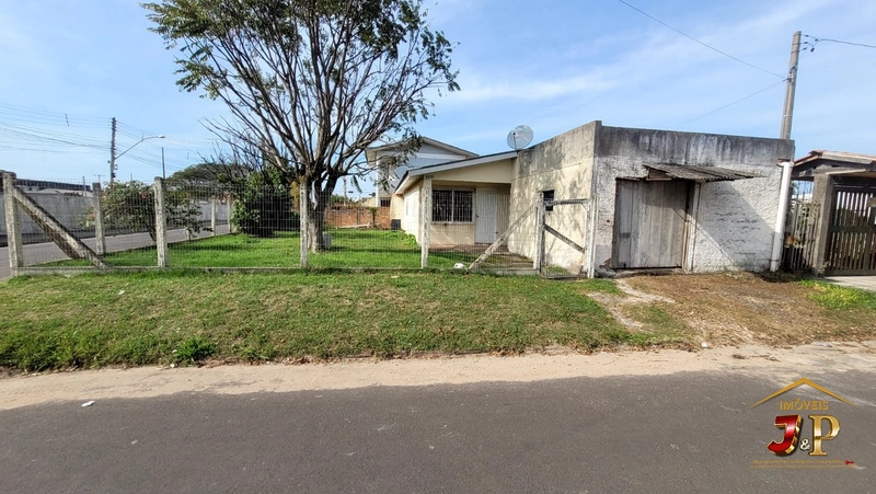 CASA DE ESQUINA À VENDA – BAIRRO SANTA LUZIA