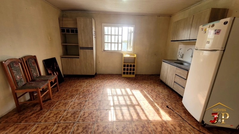 CASA DE ESQUINA À VENDA – BAIRRO SANTA LUZIA: 8ª foto da galeria de imagens do imóvel