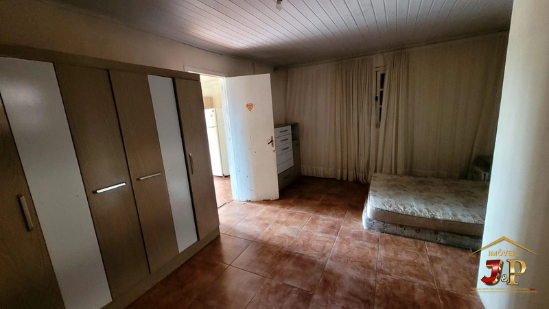 CASA DE ESQUINA À VENDA – BAIRRO SANTA LUZIA: 7ª foto da galeria de imagens do imóvel